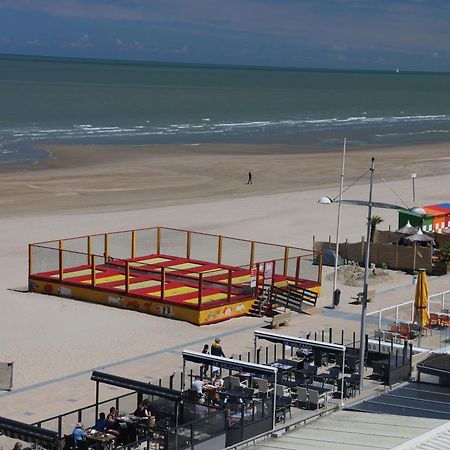 Grande Chambre Dans Loft A Deux Pas De La Plage Dunkirk Esterno foto