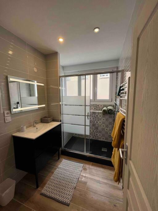 Grande Chambre Dans Loft A Deux Pas De La Plage Dunkirk Esterno foto