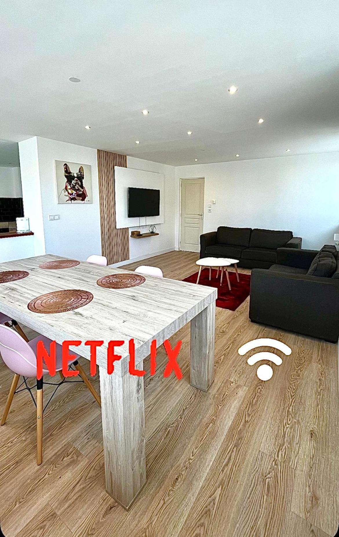 Grande Chambre Dans Loft A Deux Pas De La Plage Dunkirk Esterno foto
